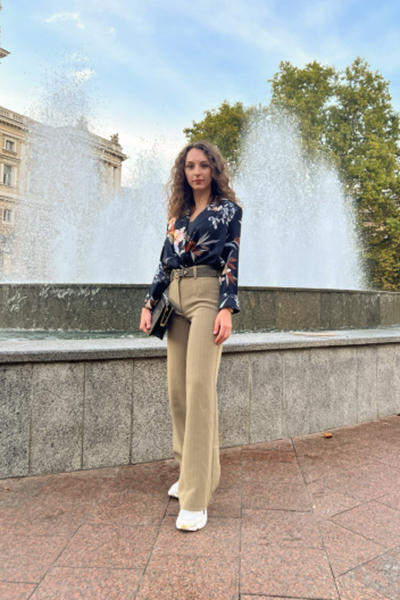 Simona